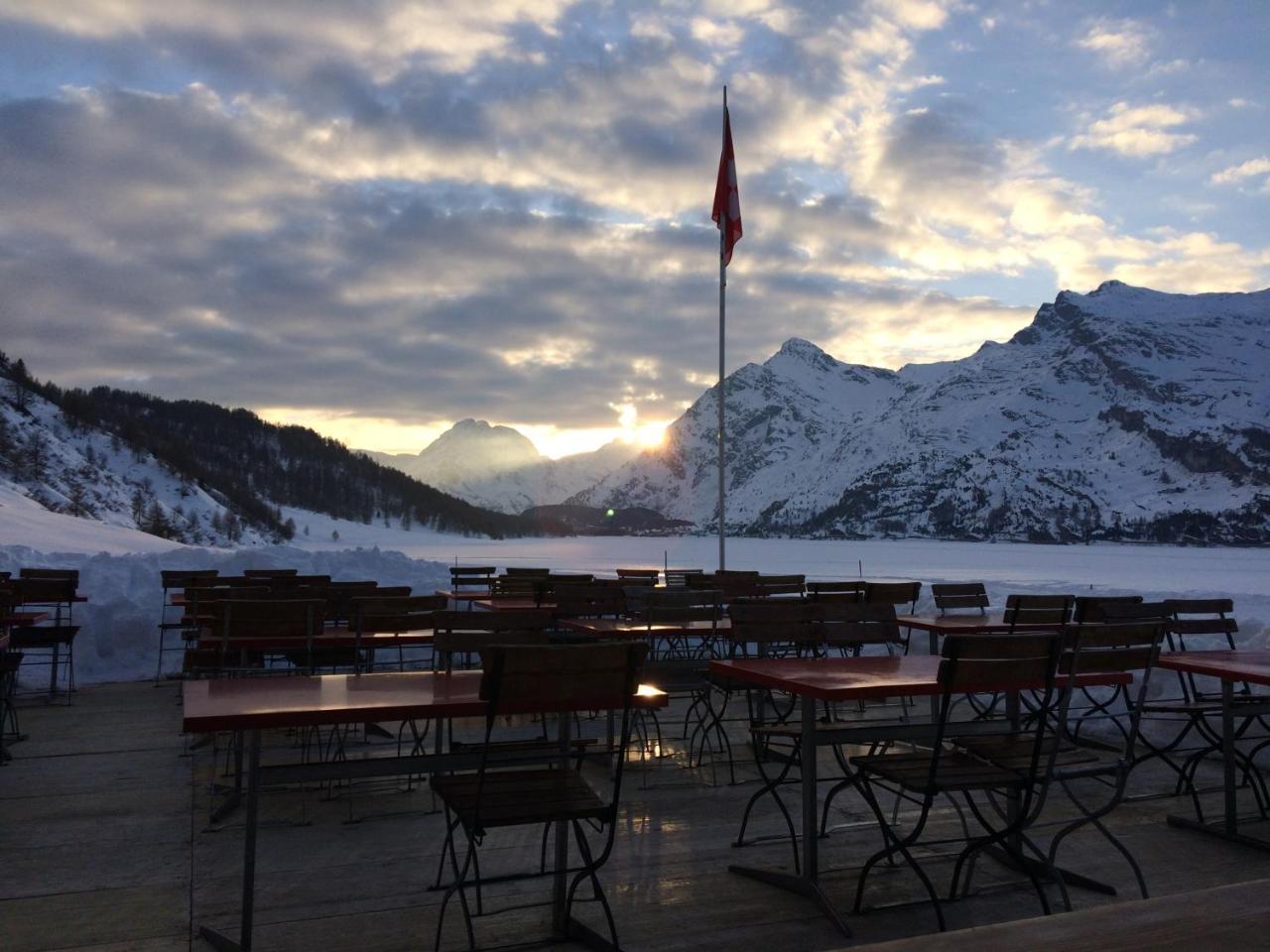 Hotel Ristorante Lagrev Maloja Eksteriør billede